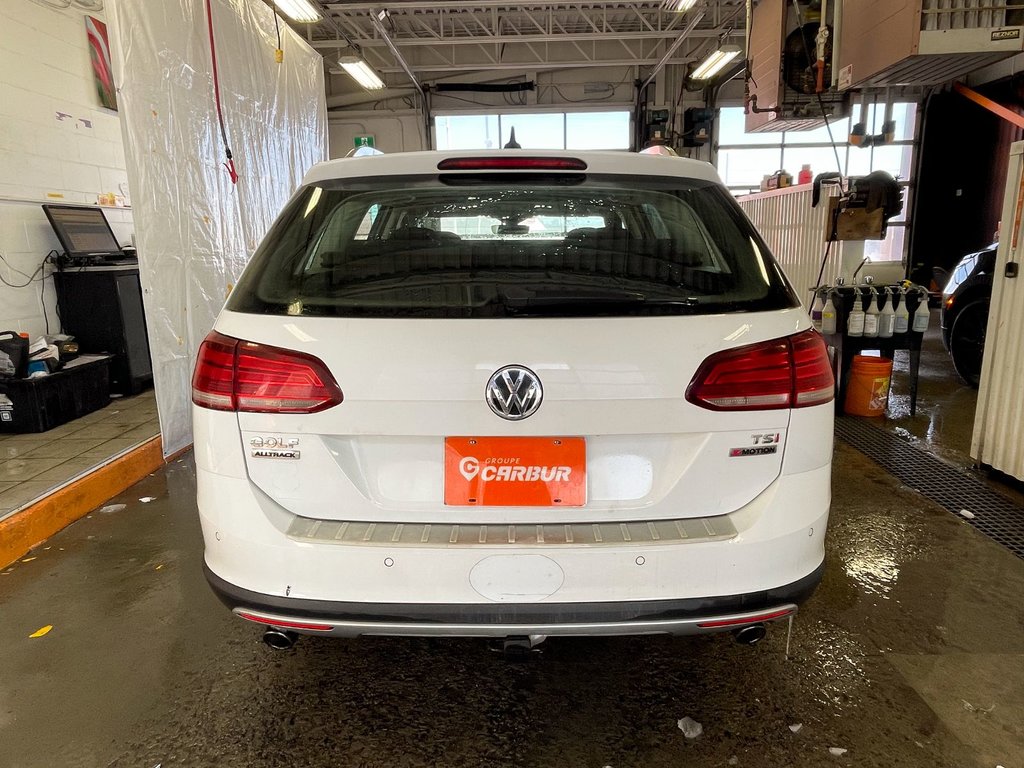 2018 Volkswagen GOLF ALLTRACK in St-Jérôme, Quebec - 9 - w1024h768px