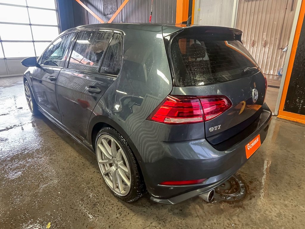 Volkswagen Golf GTI  2018 à St-Jérôme, Québec - 6 - w1024h768px