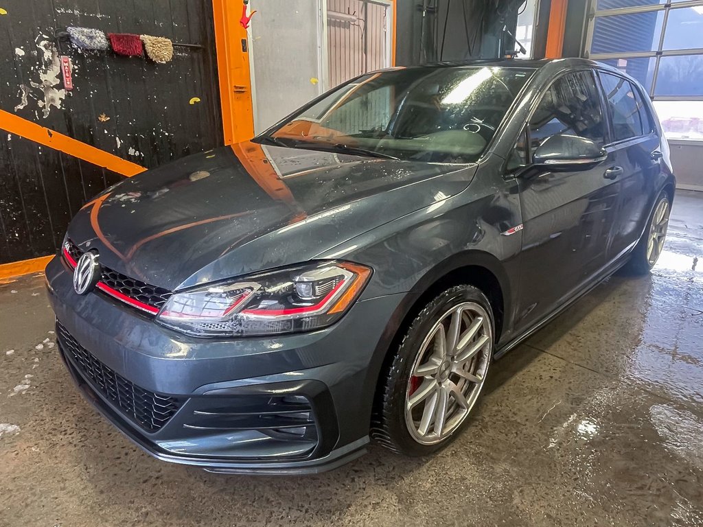 Volkswagen Golf GTI  2018 à St-Jérôme, Québec - 1 - w1024h768px