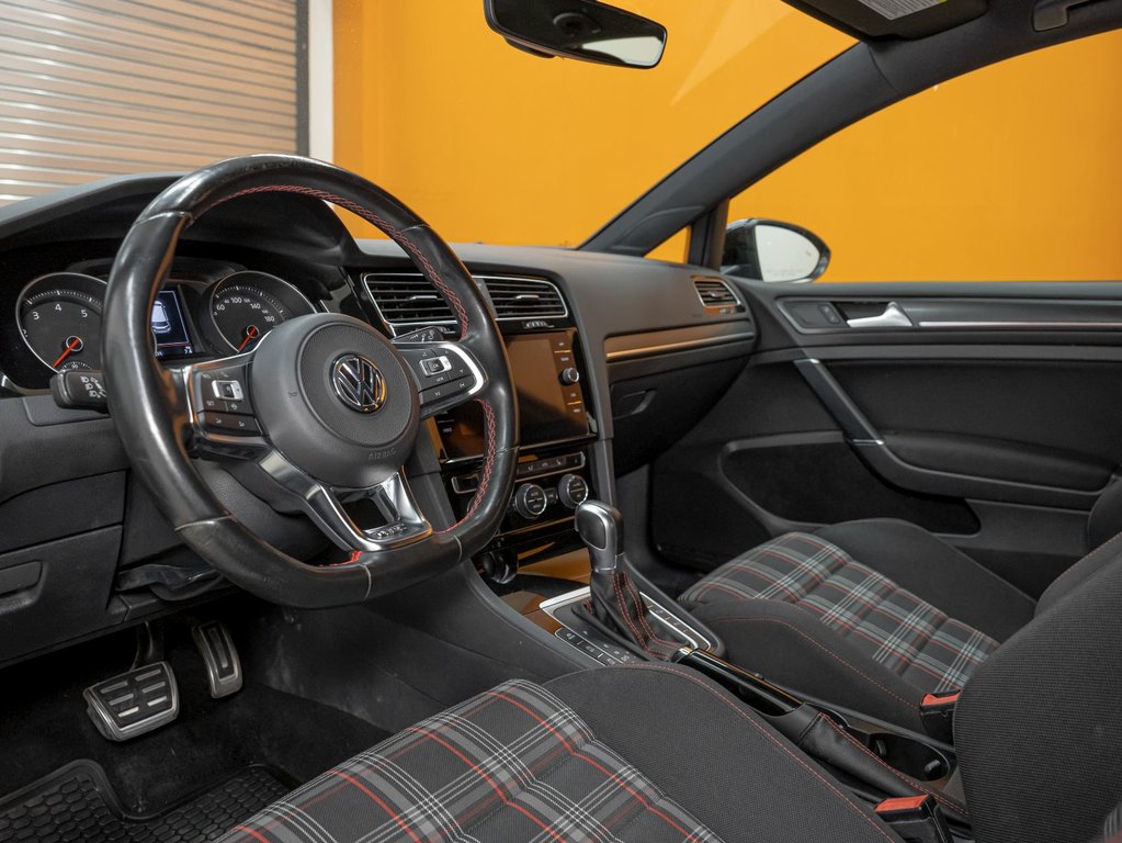 2019 Volkswagen Golf GTI in St-Jérôme, Quebec - 2 - w1024h768px