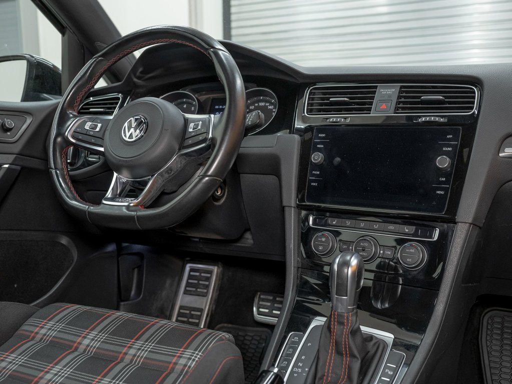 2019 Volkswagen Golf GTI in St-Jérôme, Quebec - 25 - w1024h768px