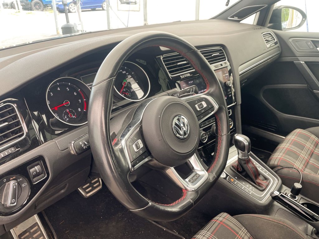 2019 Volkswagen Golf GTI in St-Jérôme, Quebec - 4 - w1024h768px