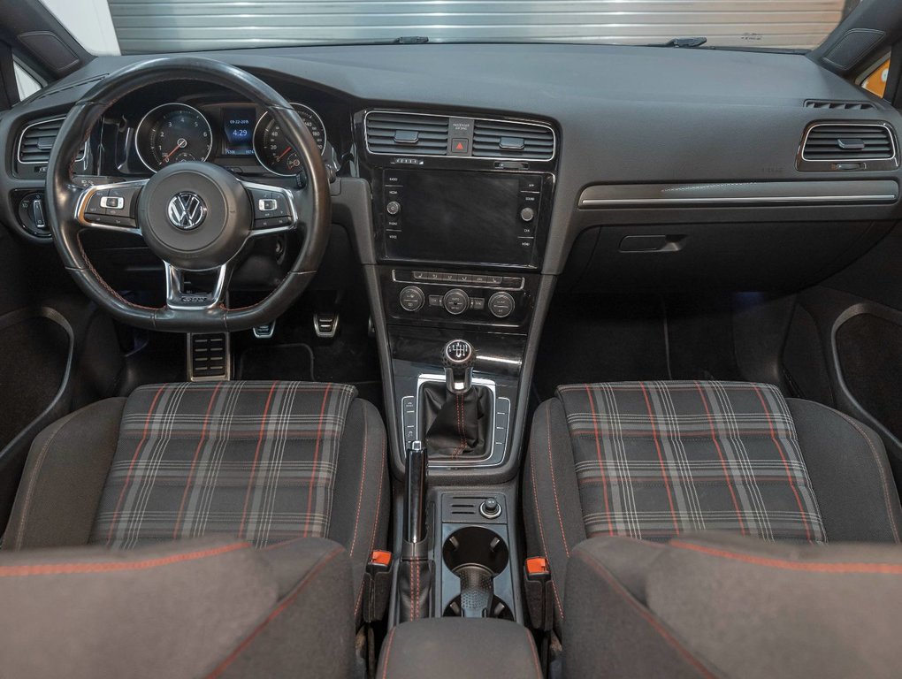 2020 Volkswagen Golf GTI in St-Jérôme, Quebec - 11 - w1024h768px
