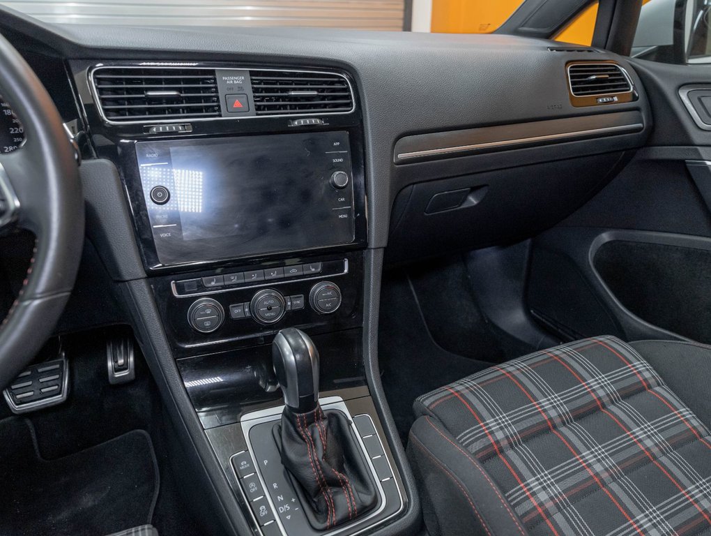 Volkswagen Golf GTI  2020 à St-Jérôme, Québec - 18 - w1024h768px