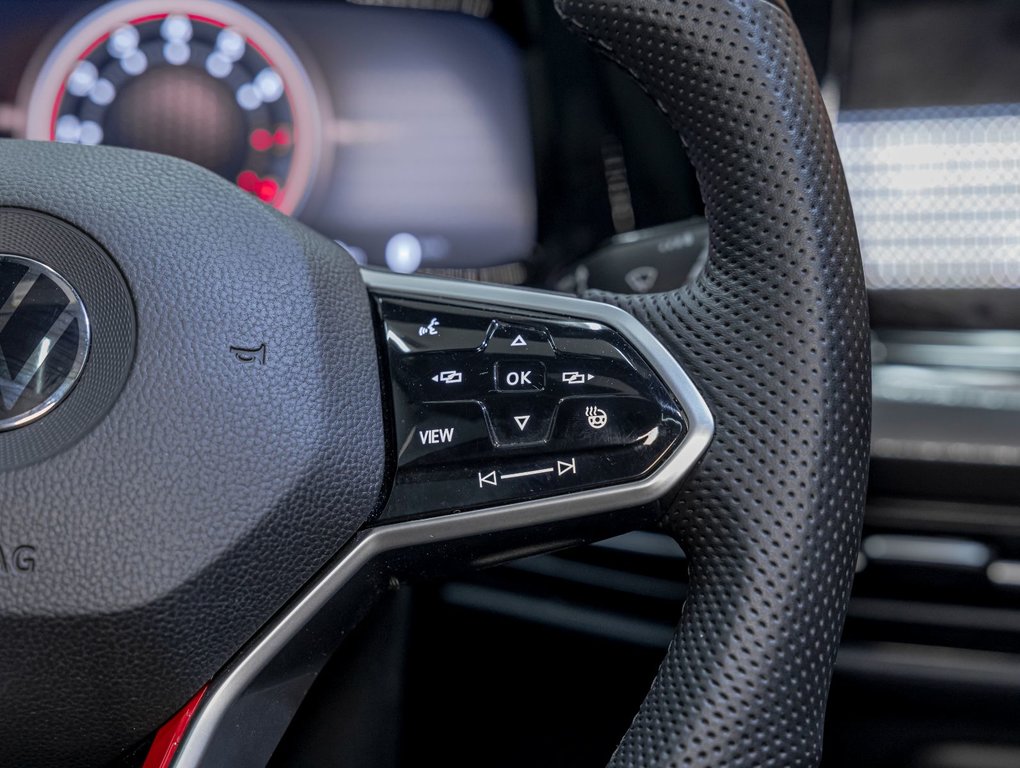 2022 Volkswagen Golf GTI in St-Jérôme, Quebec - 16 - w1024h768px