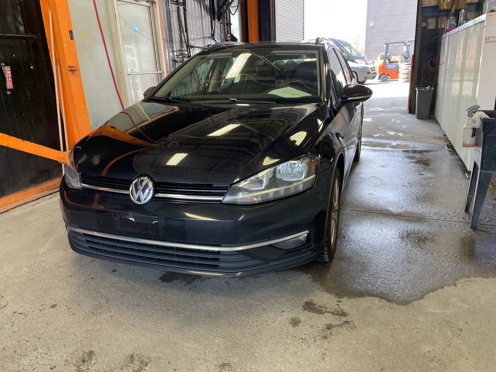2019 Volkswagen Golf SportWagen in St-Jérôme, Quebec - 1 - w1024h768px
