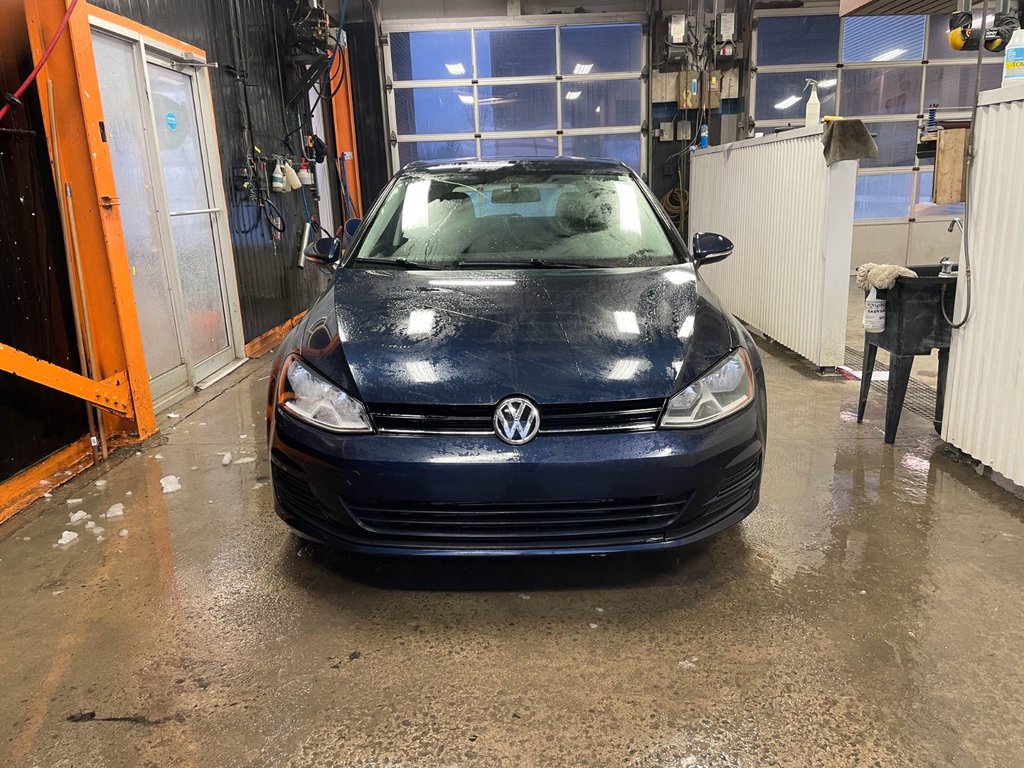 2017 Volkswagen Golf in St-Jérôme, Quebec - 4 - w1024h768px