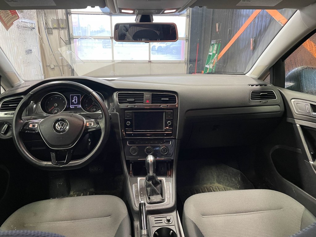2018 Volkswagen Golf in St-Jérôme, Quebec - 10 - w1024h768px