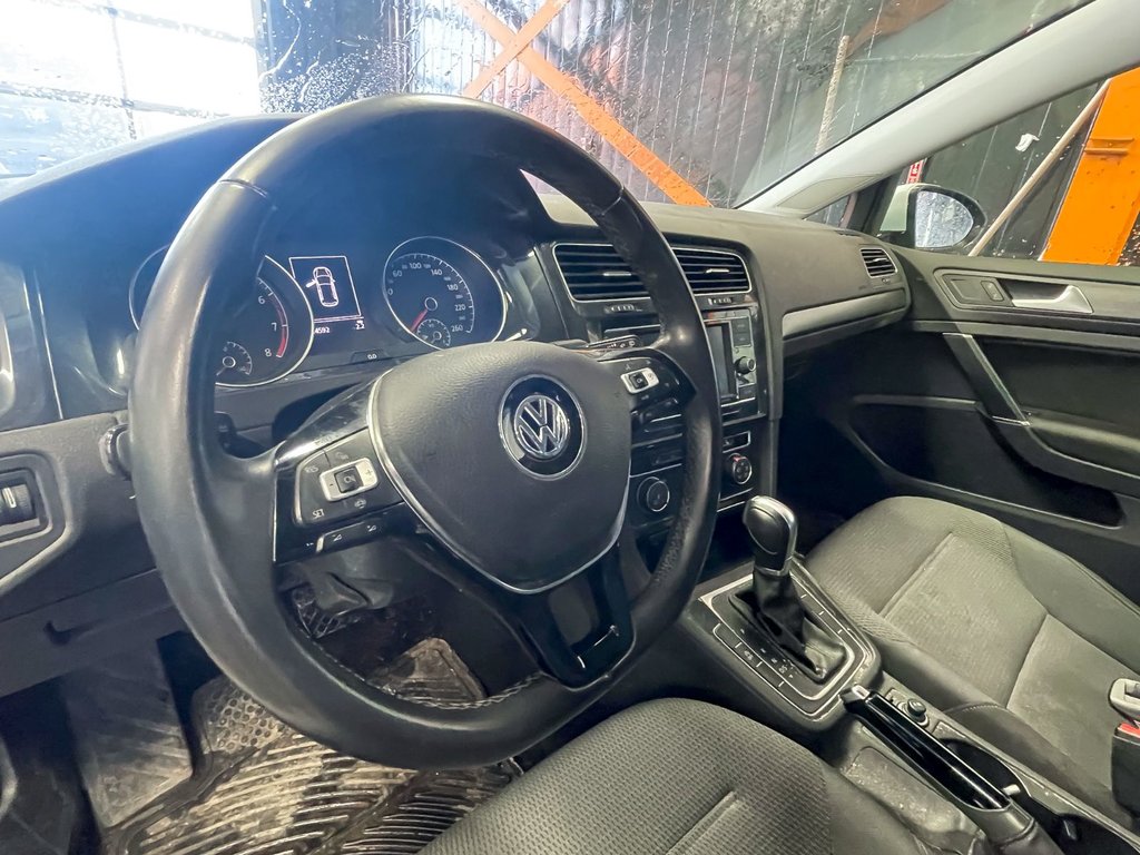 2019 Volkswagen Golf in St-Jérôme, Quebec - 3 - w1024h768px