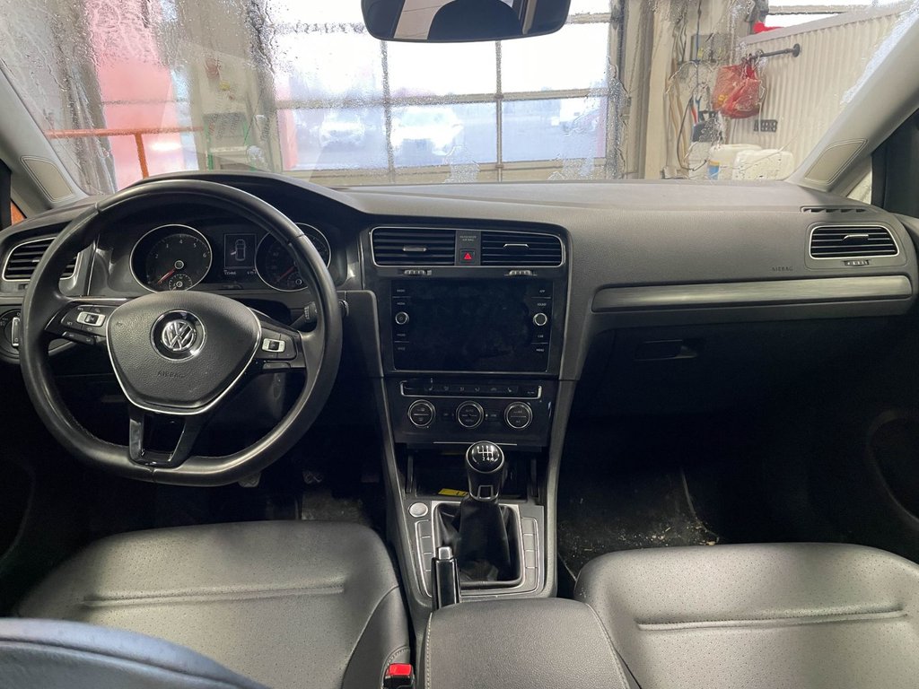 Volkswagen Golf  2019 à St-Jérôme, Québec - 12 - w1024h768px