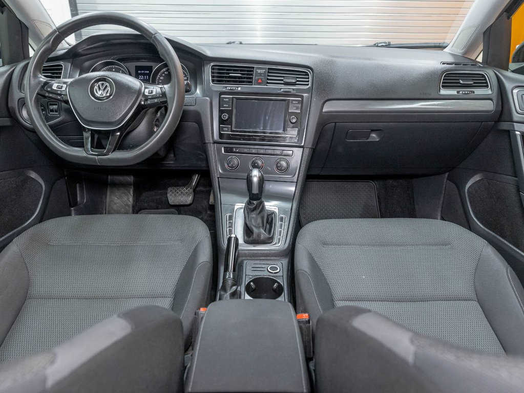 Volkswagen Golf  2020 à St-Jérôme, Québec - 11 - w1024h768px