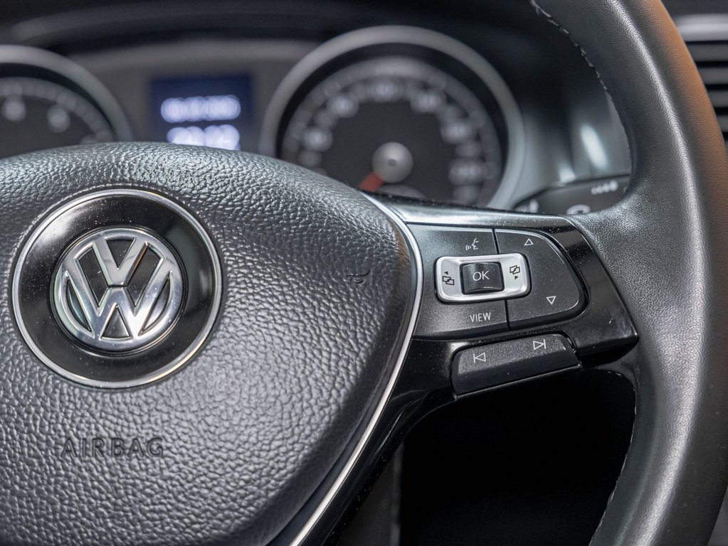 Volkswagen Golf  2020 à St-Jérôme, Québec - 15 - w1024h768px