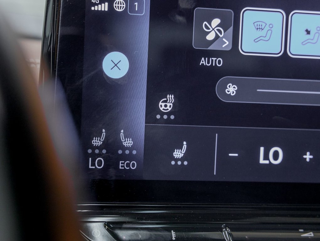 2022 Volkswagen ID.4 in St-Jérôme, Quebec - 22 - w1024h768px