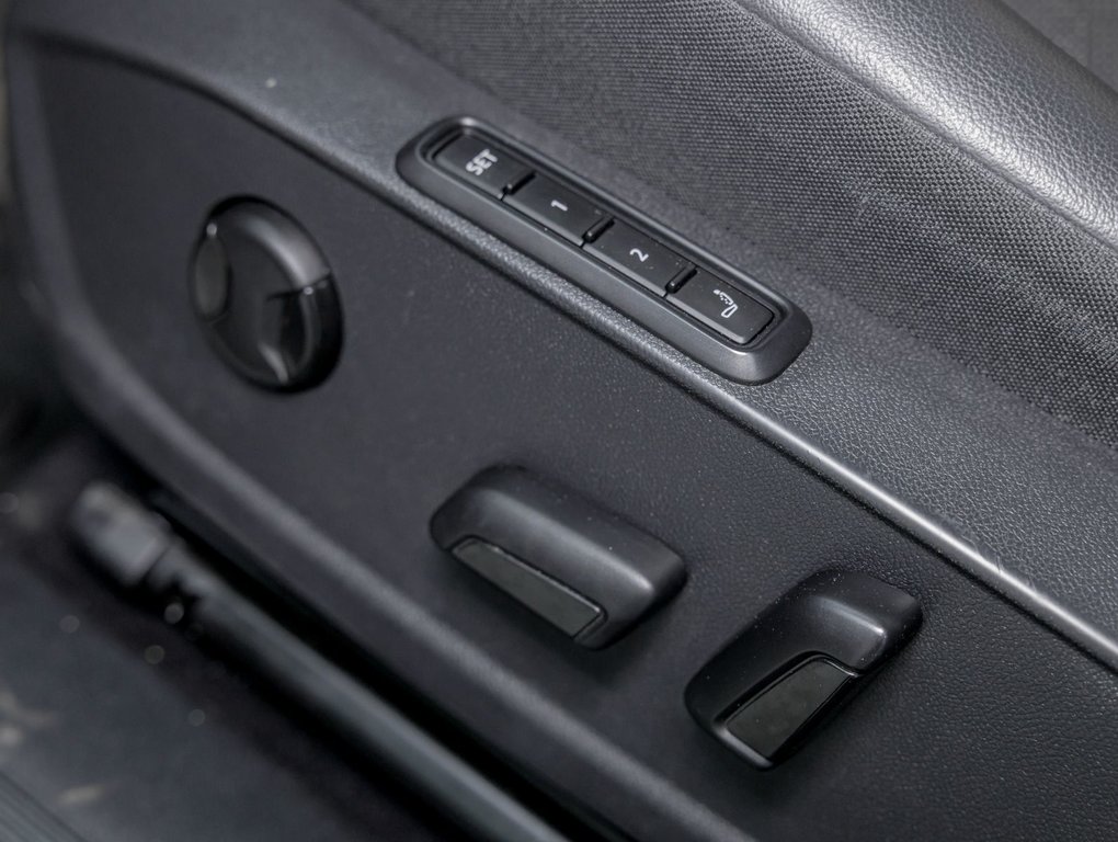 2022 Volkswagen ID.4 in St-Jérôme, Quebec - 25 - w1024h768px