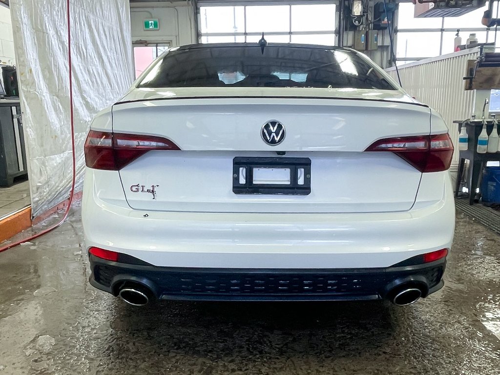 Volkswagen Jetta GLI  2024 à St-Jérôme, Québec - 8 - w1024h768px
