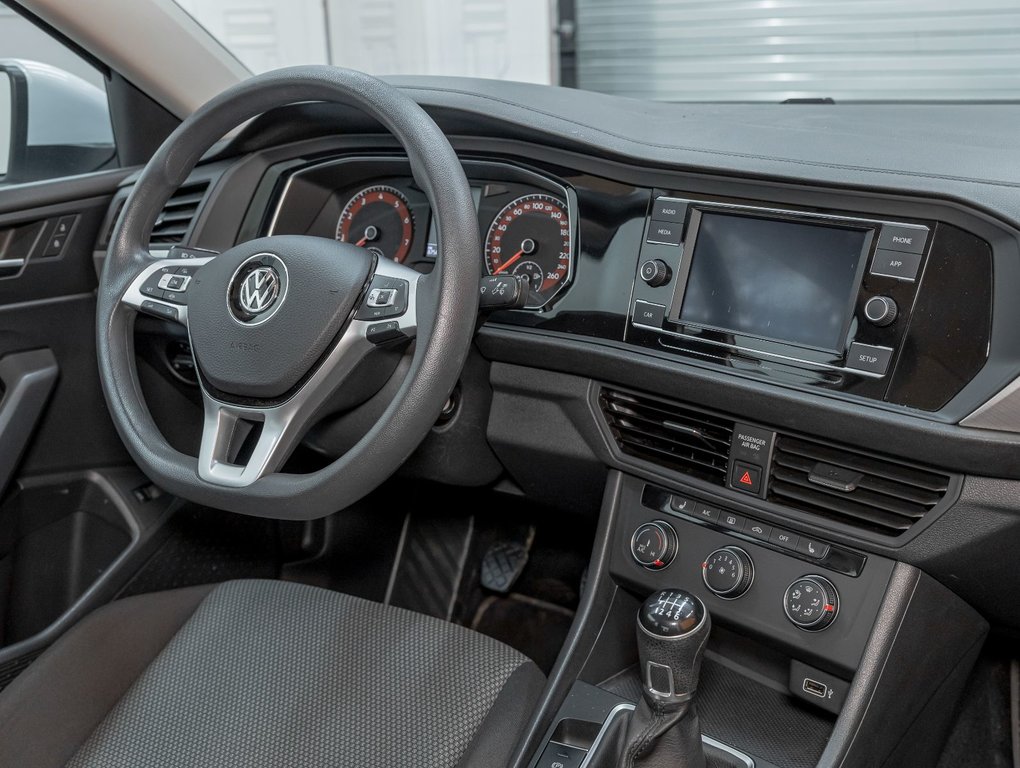 2019 Volkswagen Jetta in St-Jérôme, Quebec - 22 - w1024h768px