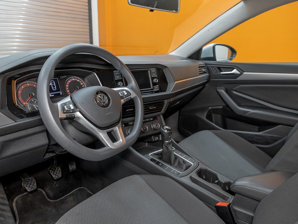 2019 Volkswagen Jetta in St-Jérôme, Quebec - 2 - w1024h768px