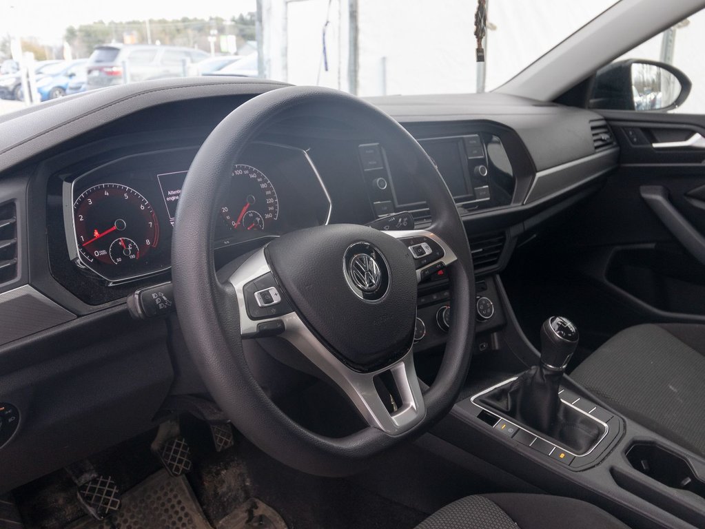 Volkswagen Jetta  2019 à St-Jérôme, Québec - 3 - w1024h768px