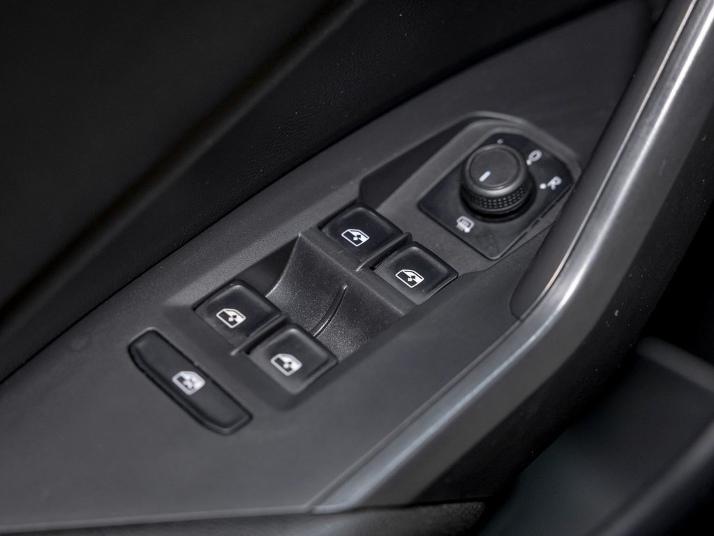 Volkswagen Jetta  2019 à St-Jérôme, Québec - 24 - w1024h768px