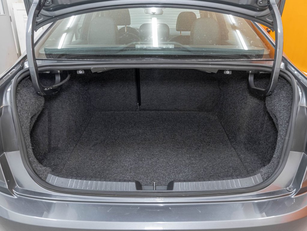 2020 Volkswagen Jetta in St-Jérôme, Quebec - 28 - w1024h768px
