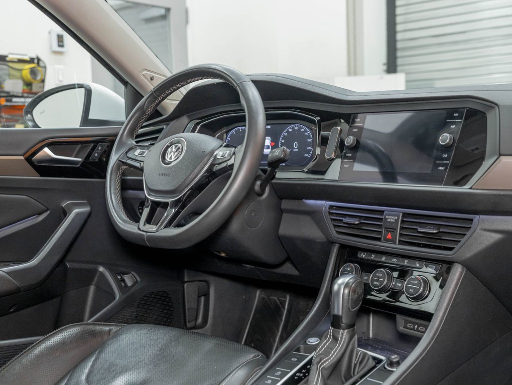 Volkswagen Jetta  2021 à St-Jérôme, Québec - 28 - w1024h768px