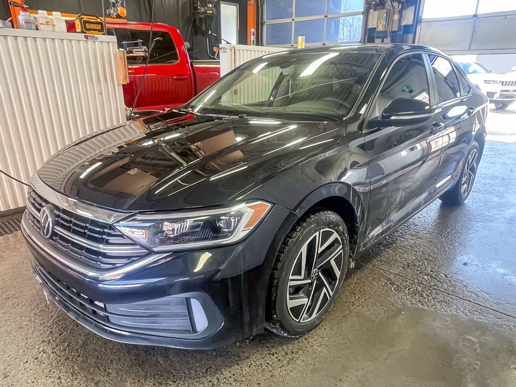 Volkswagen Jetta  2023 à St-Jérôme, Québec - 1 - w1024h768px