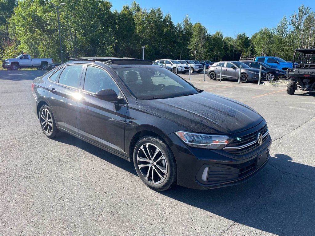 Volkswagen Jetta  2023 à St-Jérôme, Québec - 1 - w1024h768px