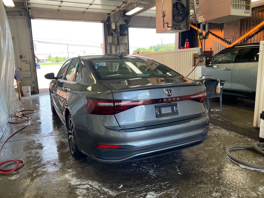 2025 Volkswagen Jetta in St-Jérôme, Quebec - 5 - w1024h768px