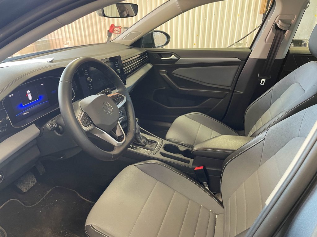 2025 Volkswagen Jetta in St-Jérôme, Quebec - 3 - w1024h768px