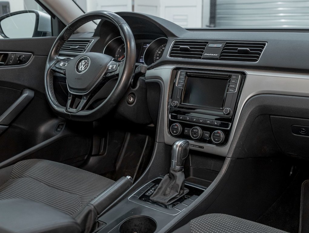Volkswagen Passat  2018 à St-Jérôme, Québec - 24 - w1024h768px
