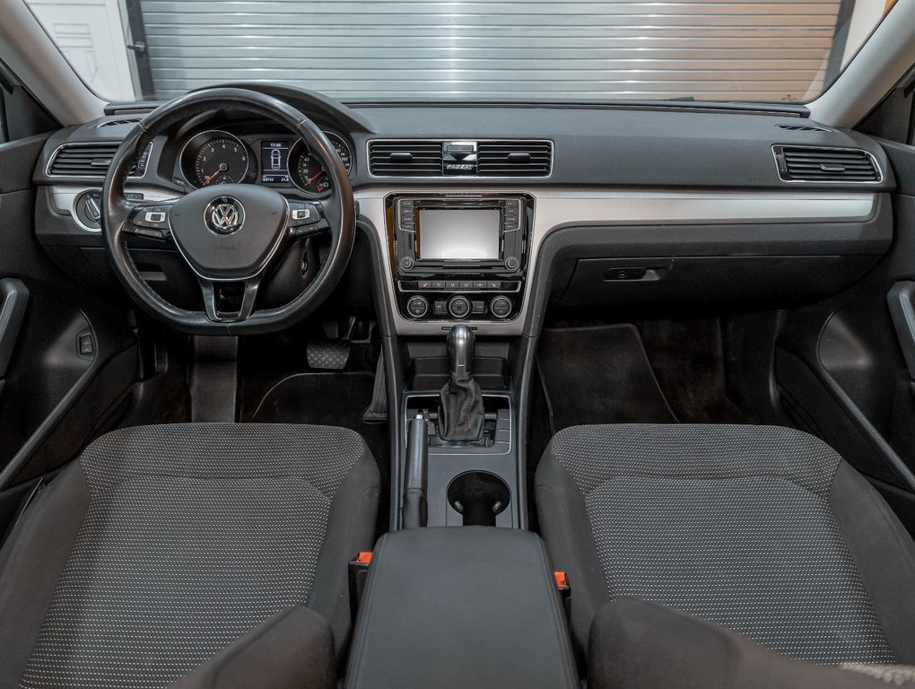 Volkswagen Passat  2018 à St-Jérôme, Québec - 11 - w1024h768px