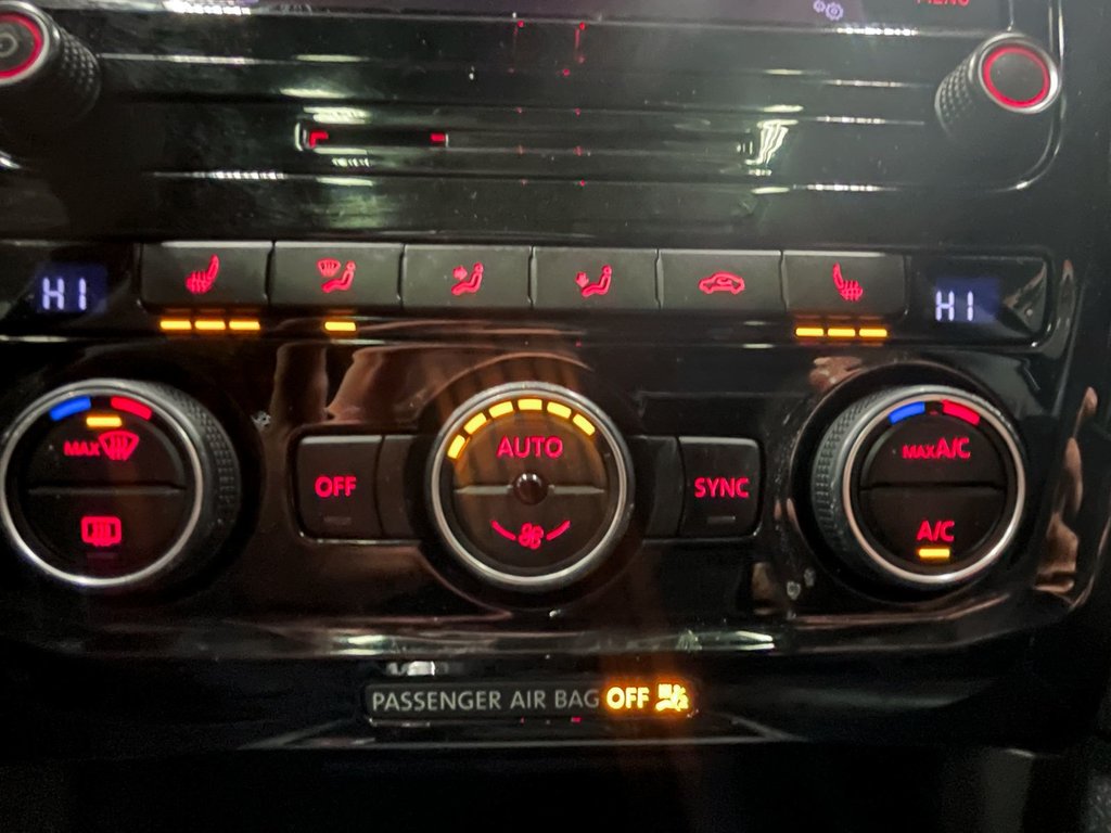 2021 Volkswagen Passat in St-Jérôme, Quebec - 13 - w1024h768px