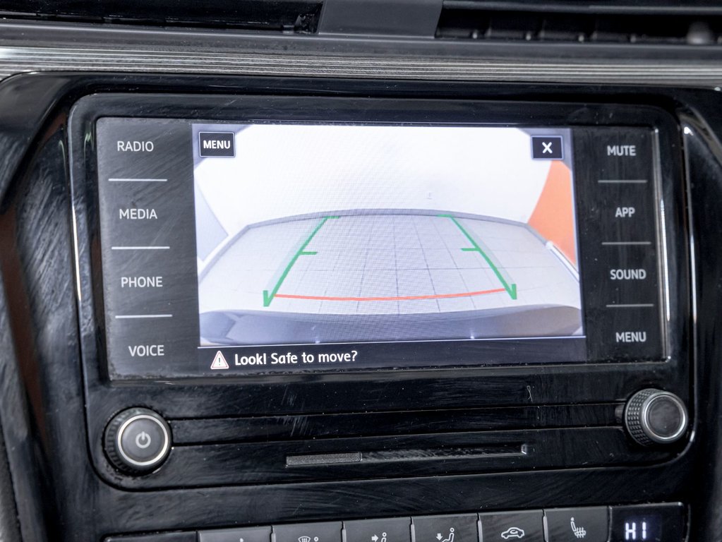 2021 Volkswagen Passat in St-Jérôme, Quebec - 18 - w1024h768px