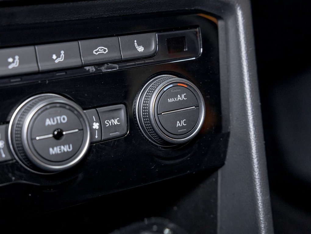 2023 Volkswagen Taos in St-Jérôme, Quebec - 20 - w1024h768px