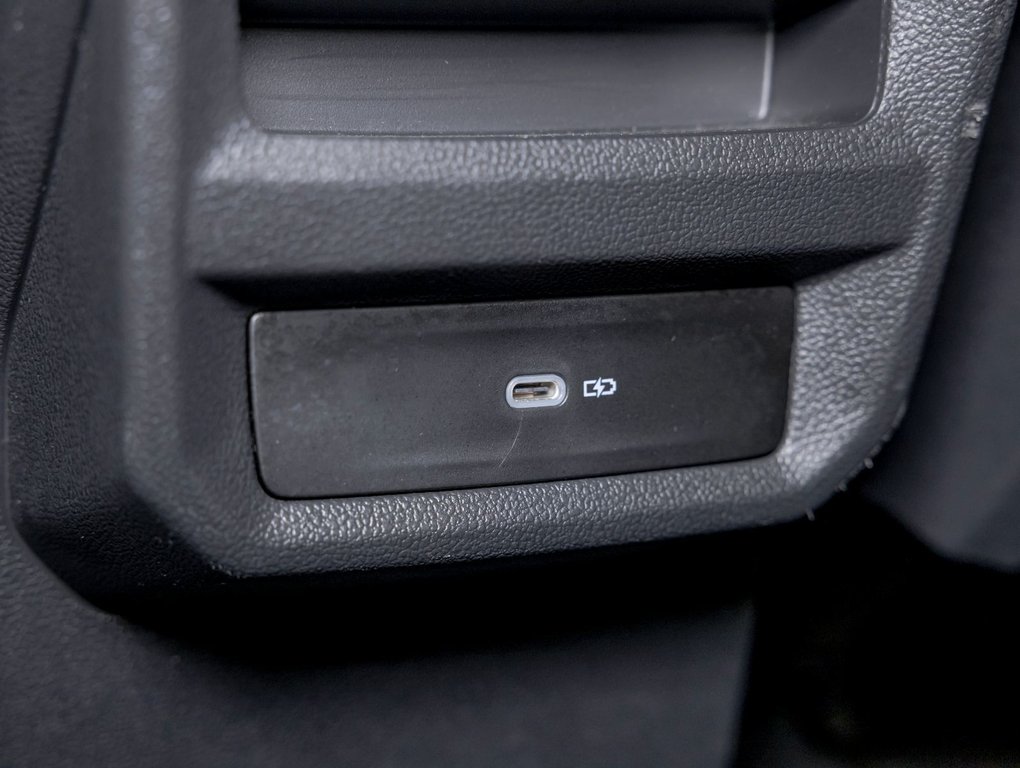 2023 Volkswagen Taos in St-Jérôme, Quebec - 27 - w1024h768px