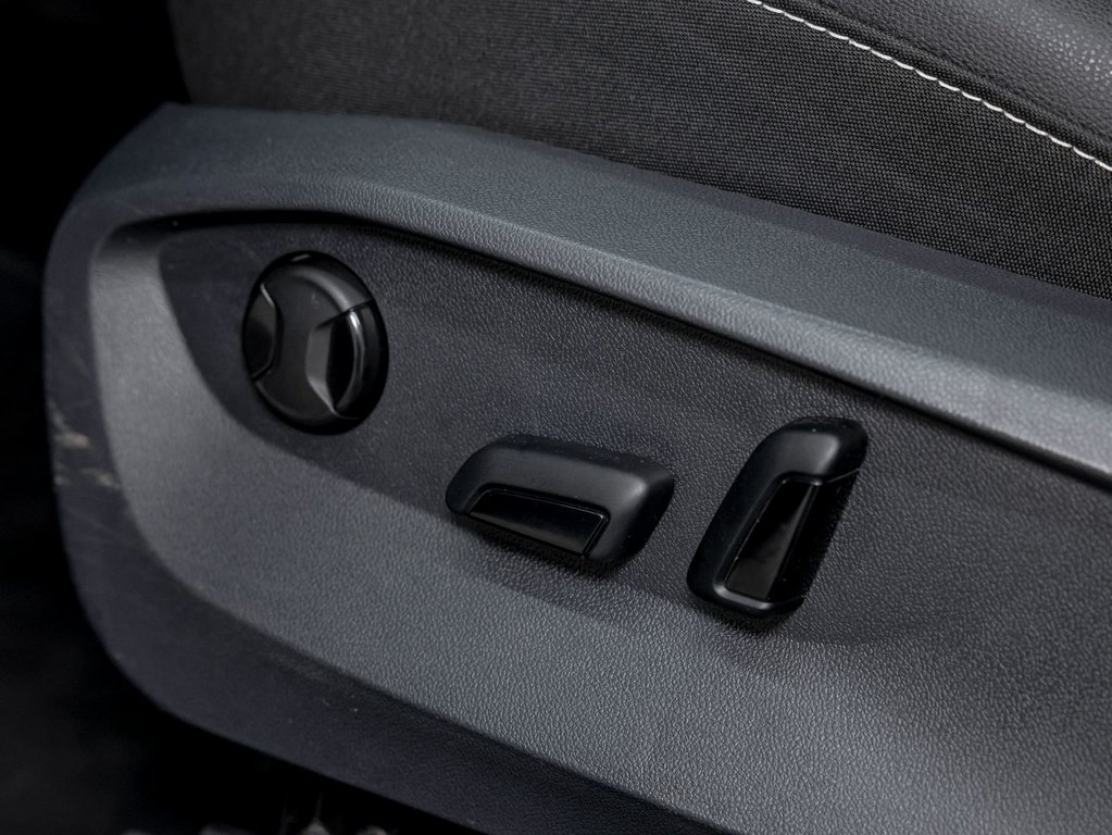 Volkswagen Taos  2024 à St-Jérôme, Québec - 24 - w1024h768px