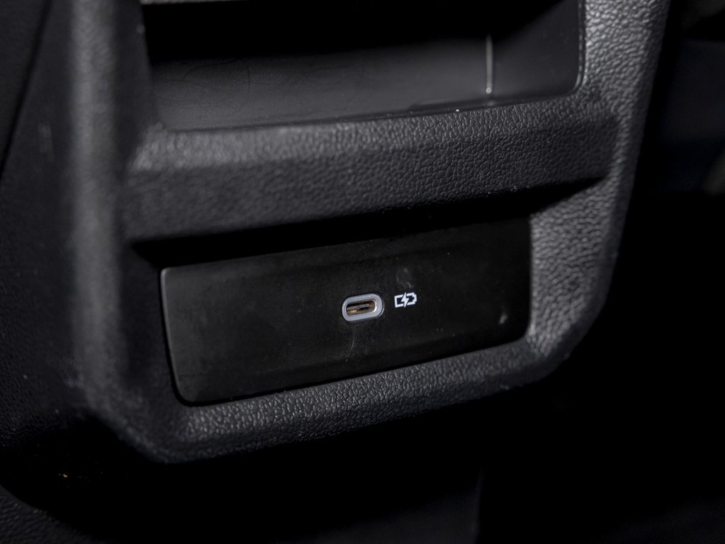 Volkswagen Taos  2024 à St-Jérôme, Québec - 29 - w1024h768px