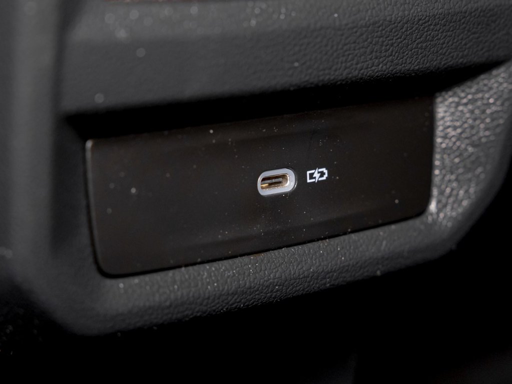 Volkswagen Taos  2024 à St-Jérôme, Québec - 27 - w1024h768px