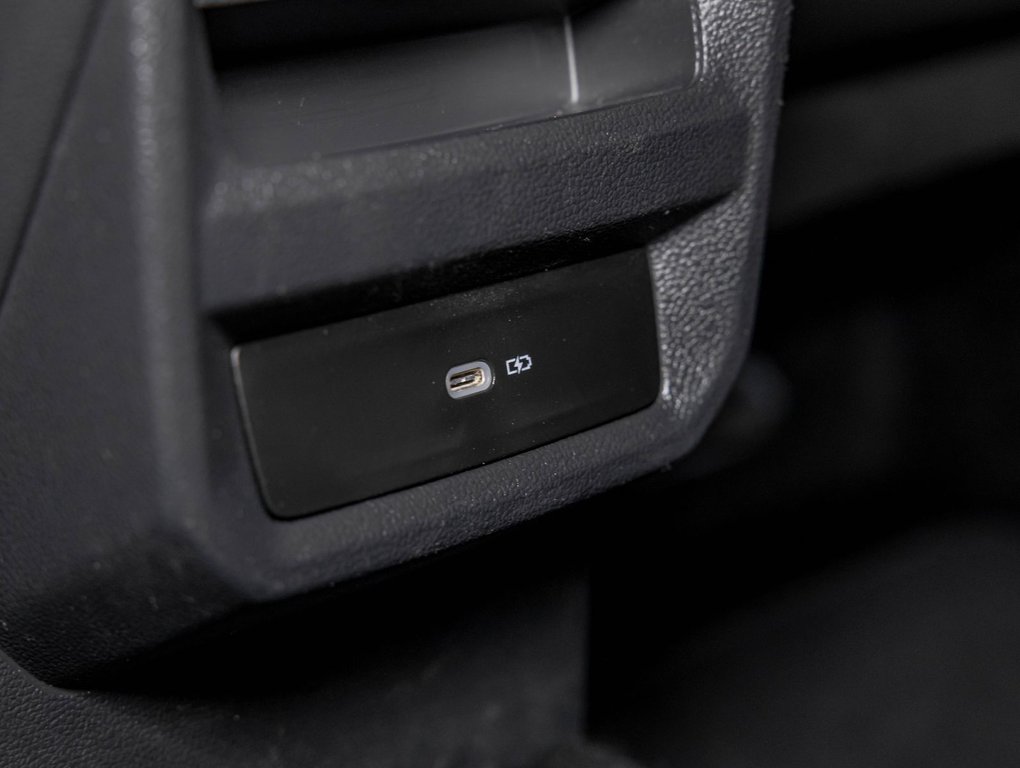 Volkswagen Taos  2024 à St-Jérôme, Québec - 30 - w1024h768px