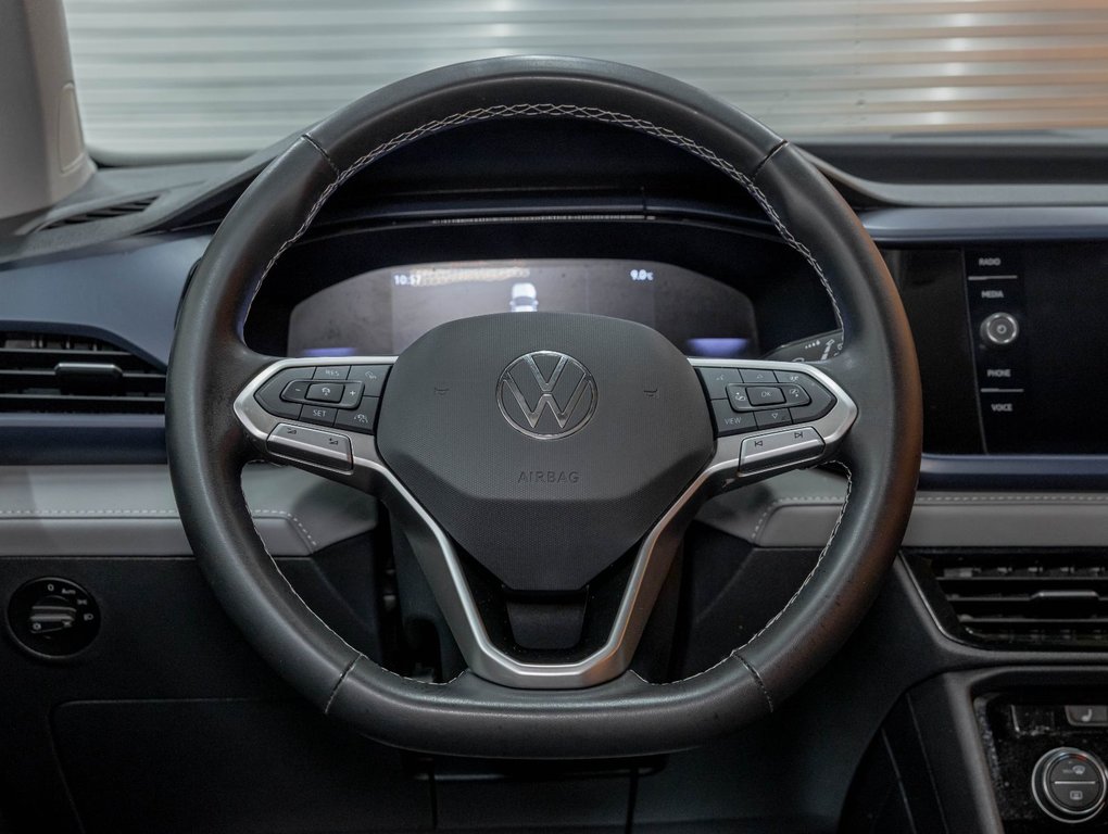Volkswagen Taos  2024 à St-Jérôme, Québec - 12 - w1024h768px