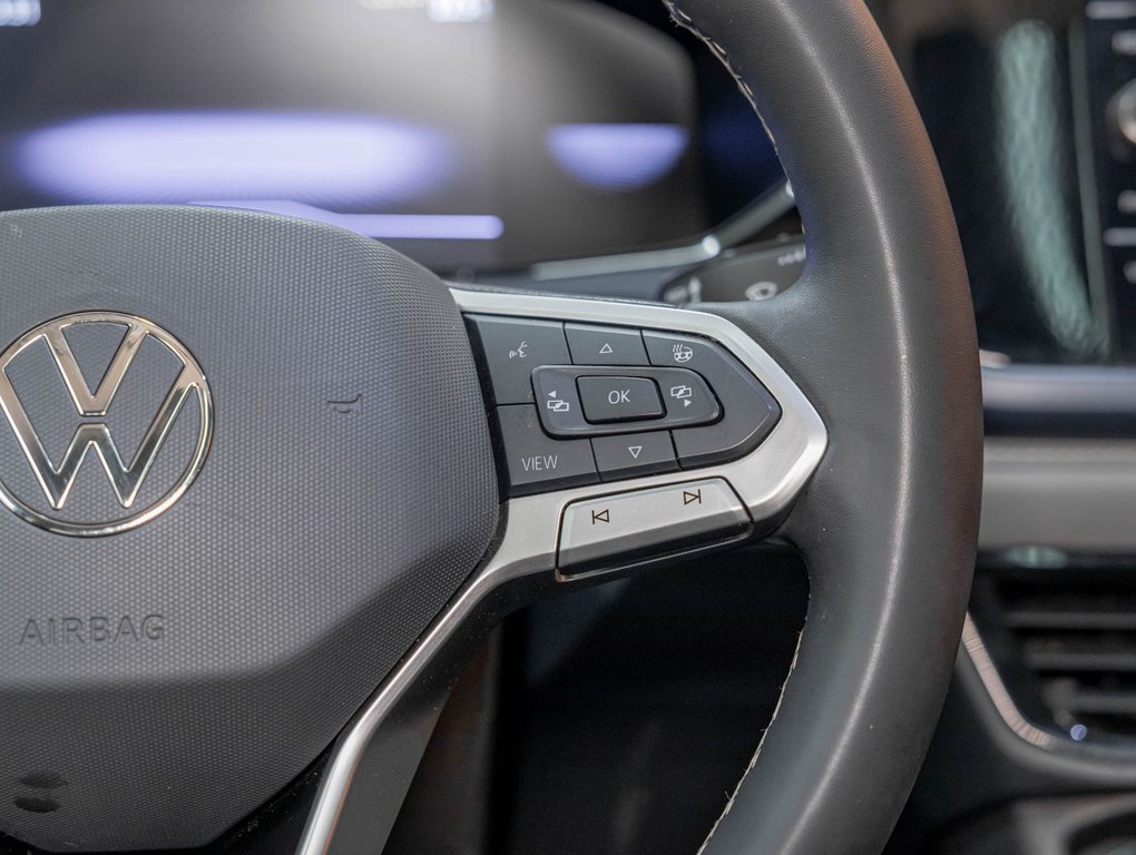 Volkswagen Taos  2024 à St-Jérôme, Québec - 16 - w1024h768px