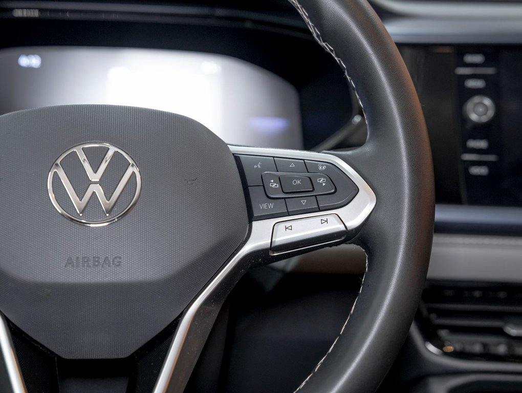 Volkswagen Taos  2024 à St-Jérôme, Québec - 15 - w1024h768px