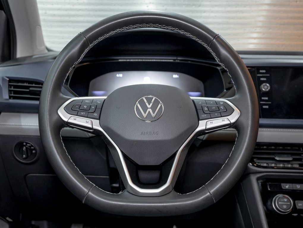 Volkswagen Taos  2024 à St-Jérôme, Québec - 12 - w1024h768px