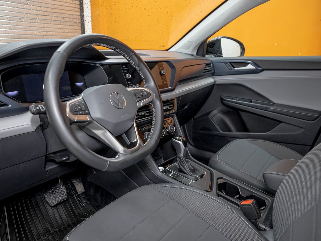 Volkswagen Taos  2024 à St-Jérôme, Québec - 2 - w1024h768px