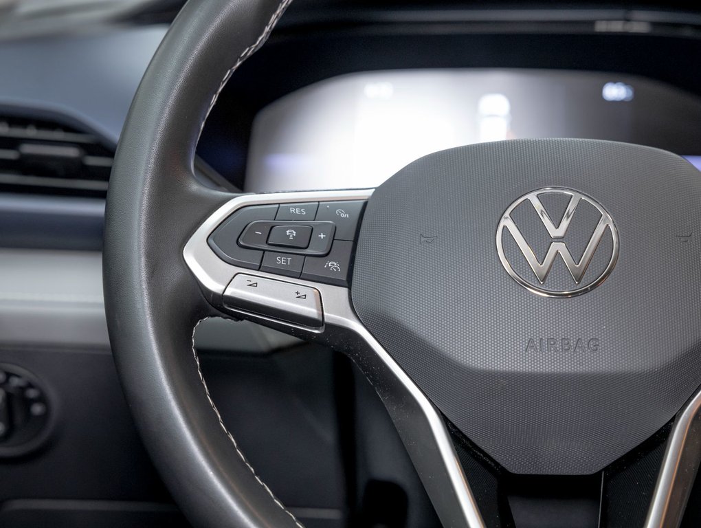 Volkswagen Taos  2024 à St-Jérôme, Québec - 14 - w1024h768px