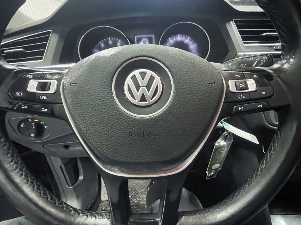2018 Volkswagen Tiguan in St-Jérôme, Quebec - 14 - w1024h768px