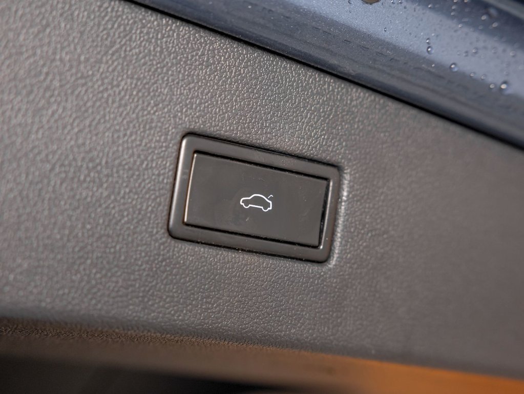 Volkswagen Tiguan  2019 à St-Jérôme, Québec - 32 - w1024h768px