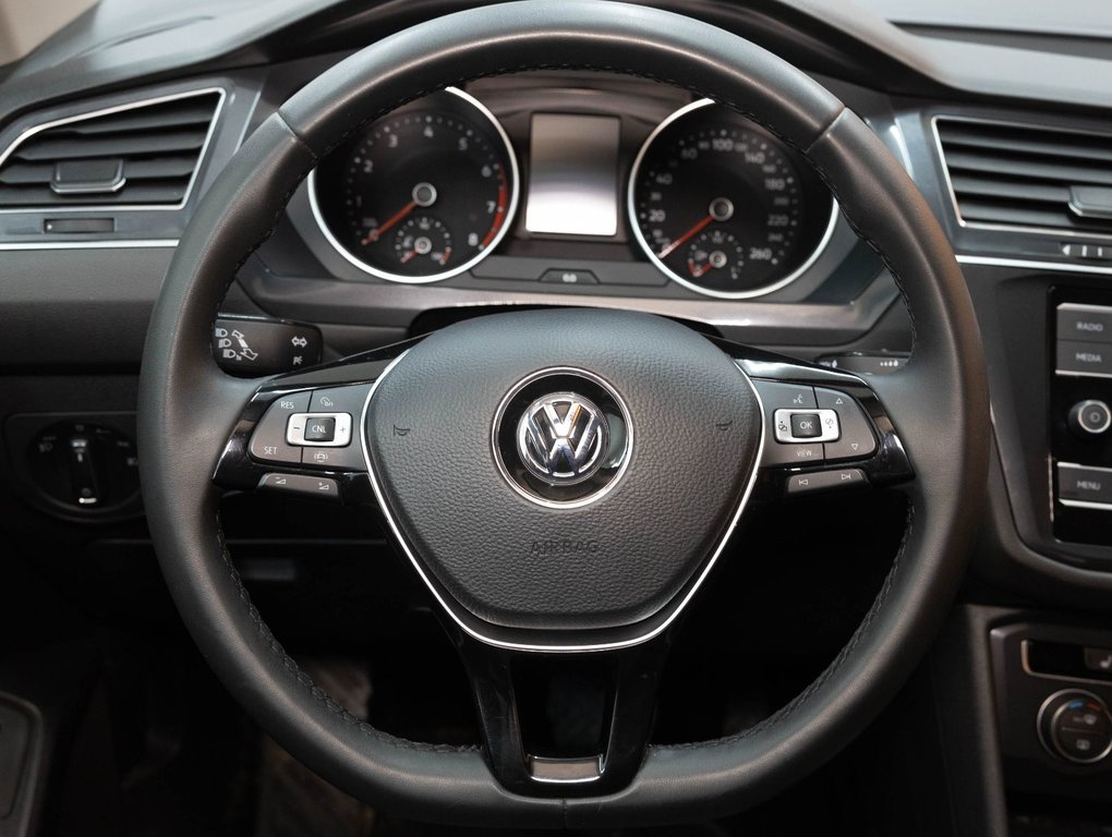 2020 Volkswagen Tiguan in St-Jérôme, Quebec - 14 - w1024h768px