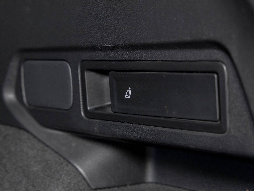 2022 Volkswagen Tiguan in St-Jérôme, Quebec - 32 - w1024h768px