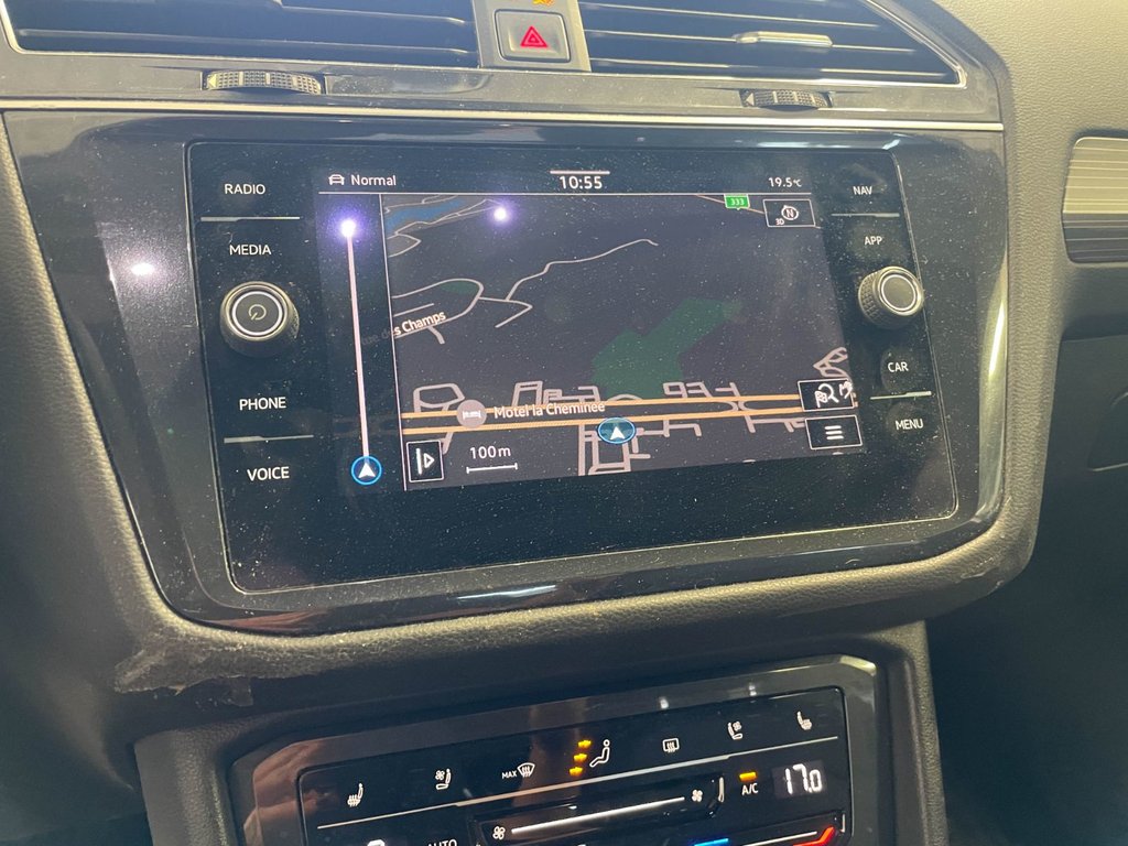 2022 Volkswagen Tiguan in St-Jérôme, Quebec - 4 - w1024h768px